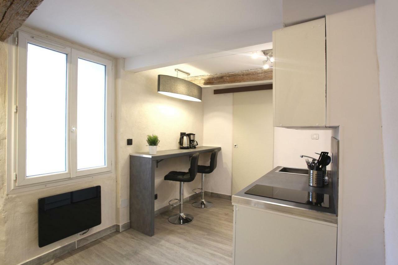 Gregbnb - T2 Ancien Et Moderne - Parking Inclus - 15Min Gare Toulon Exterior foto