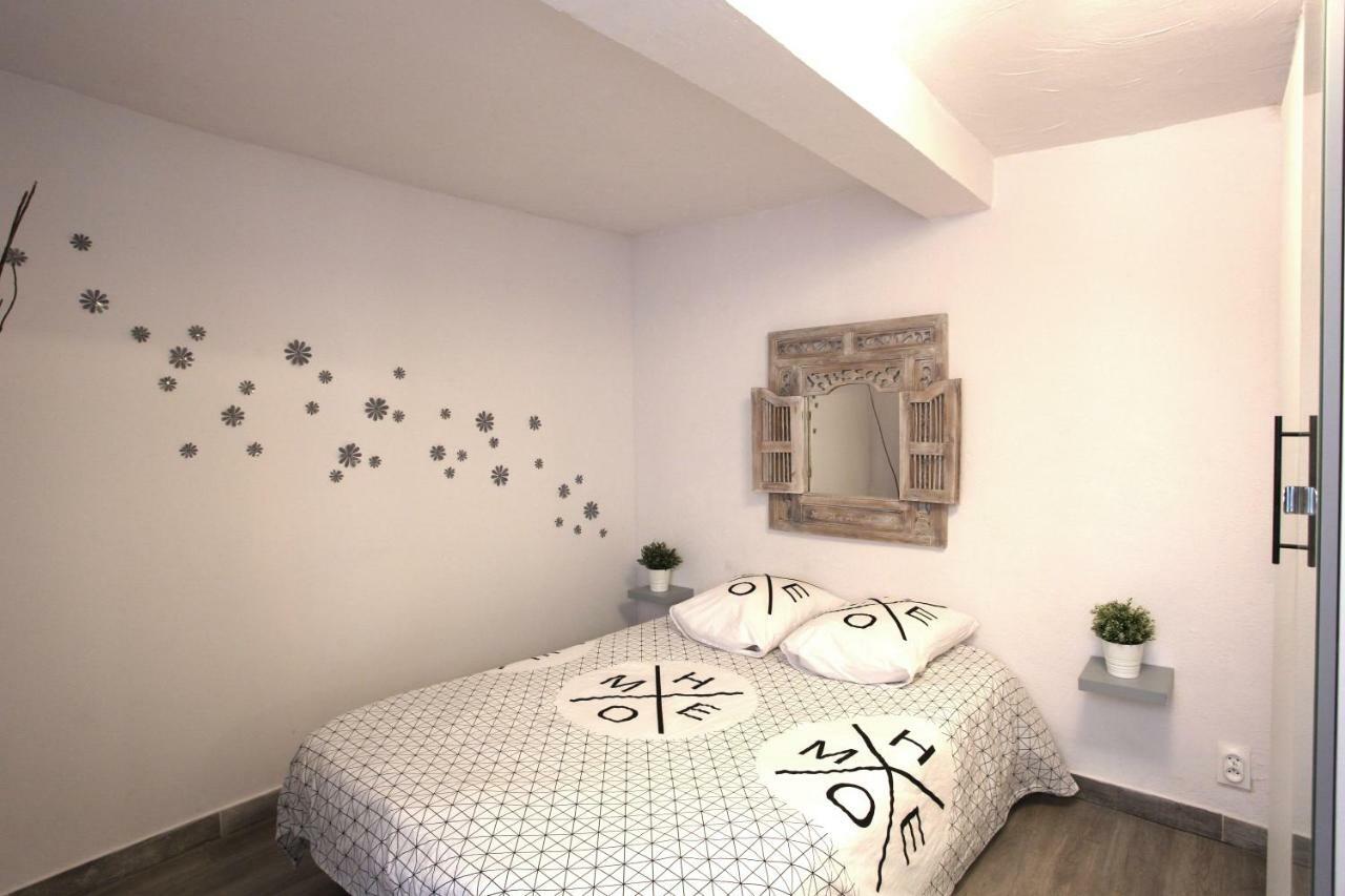 Gregbnb - T2 Ancien Et Moderne - Parking Inclus - 15Min Gare Toulon Exterior foto